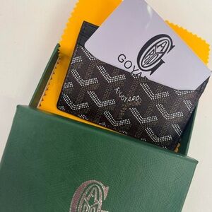 BRAND  NEW Auth. Goyard Black and brown Card Holder